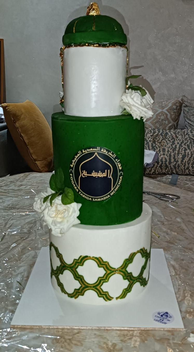 Pièce montée verte et blanche traditionnelle